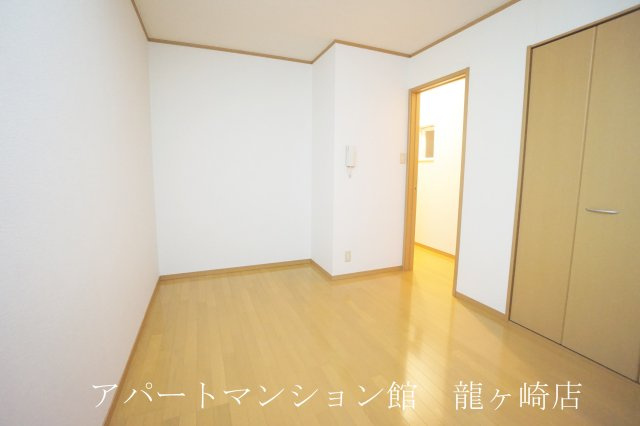 サザンクロス阿見の洋室