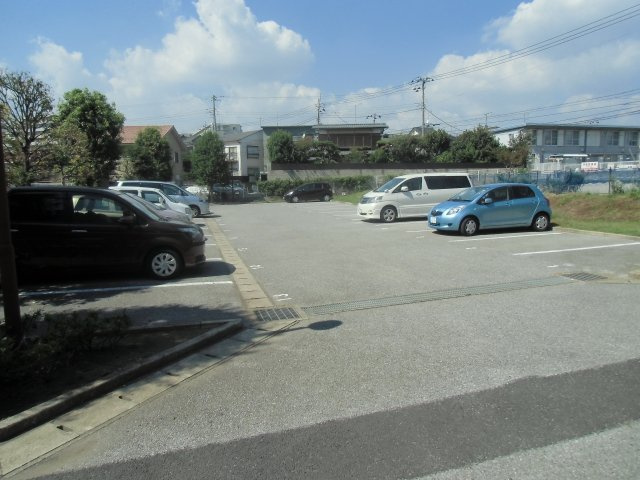 Big ７の駐車場|敷地内駐車場空ありますよ