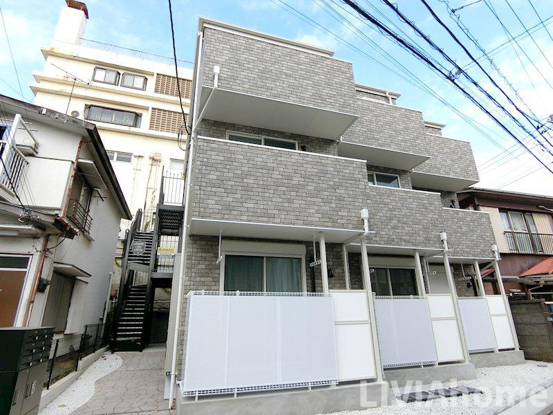 横浜市鶴見区市場東中町のアパート