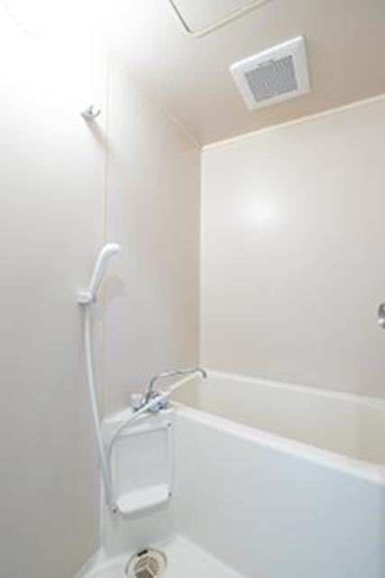 エステージ西調布の浴室|※写真は同タイプ住戸です。
