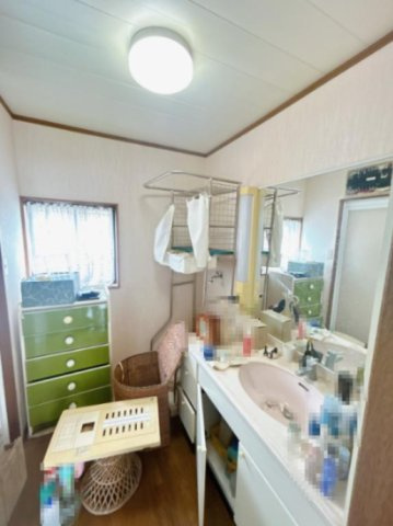 日立市千石町3丁目　中古戸建の独立洗面台
