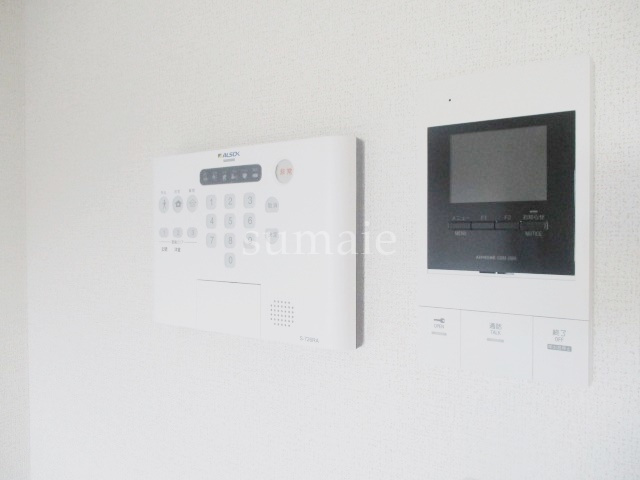 ラシュレ十条のセキュリティ|インターフォンとセキュリティ設備です☆