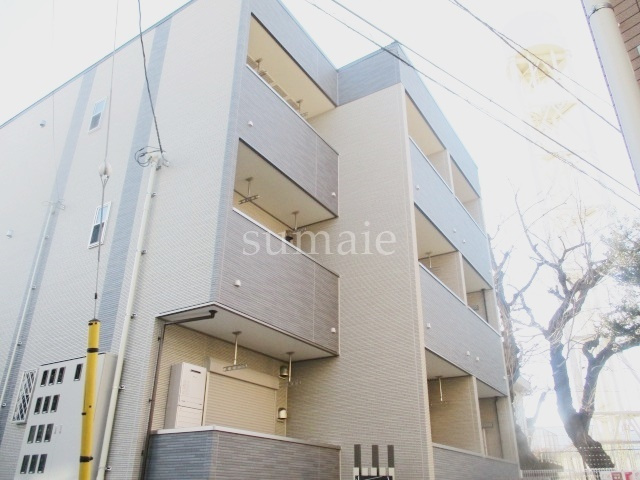 ラシュレ十条の外観|3階建ての物件です☆