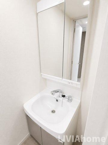 横浜市鶴見区市場富士見町のアパートの独立洗面台|同シリーズの参考写真です。実際の設備・内装は現況を優先とさせていただきます。