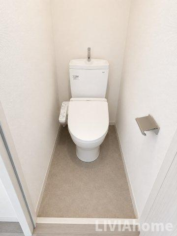 横浜市鶴見区市場富士見町のアパートのトイレ|同シリーズの参考写真です。実際の設備・内装は現況を優先とさせていただきます。