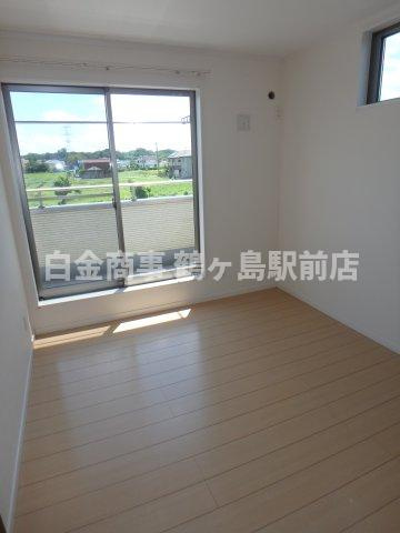 坂戸市北大塚中古戸建の洋室