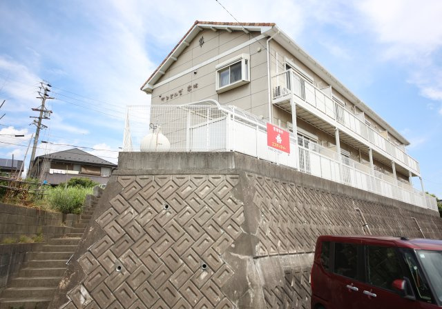 サンヒルズ広坂の外観