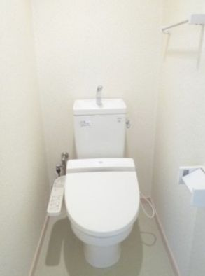 リヴドピェールのトイレ|落ち着いたトイレです
