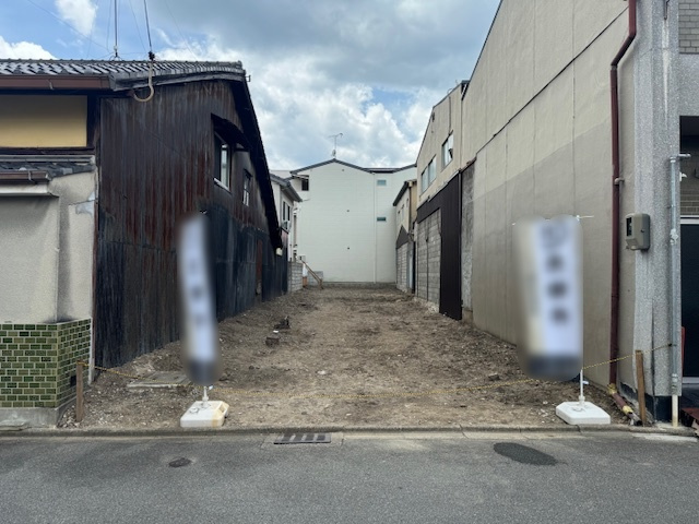 上・竪社北半町の前面道路含む現地写真