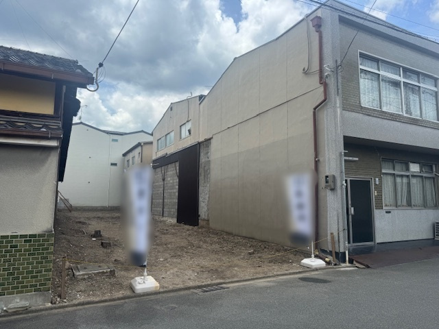 上・竪社北半町の前面道路含む現地写真