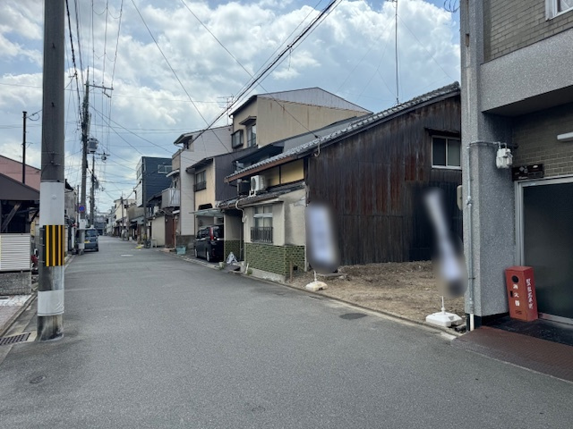 上・竪社北半町の前面道路含む現地写真