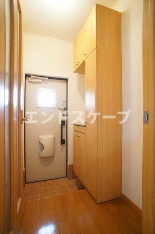 メゾン・ド・アンソレイエの玄関|高崎、前橋のお部屋探しはエンドスケープまで！お客様の理想お聞かせ下さい♪