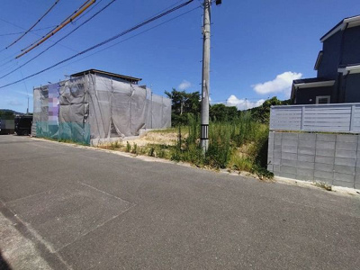 【前面道路含む現地写真】 | 福津市若木台3丁目土地