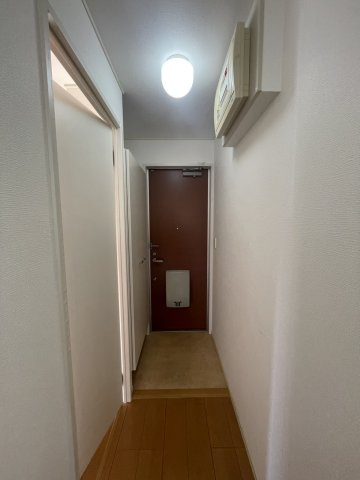 クレール甲東の玄関