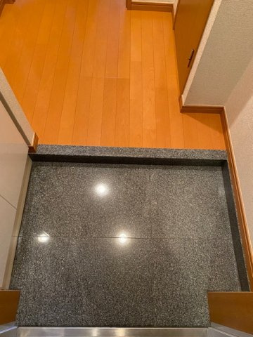 スカイコートヌーベル入谷の玄関