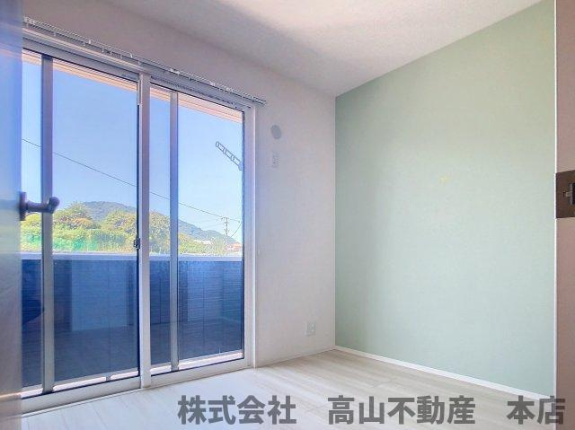 宗像市緑町のアパートの洋室