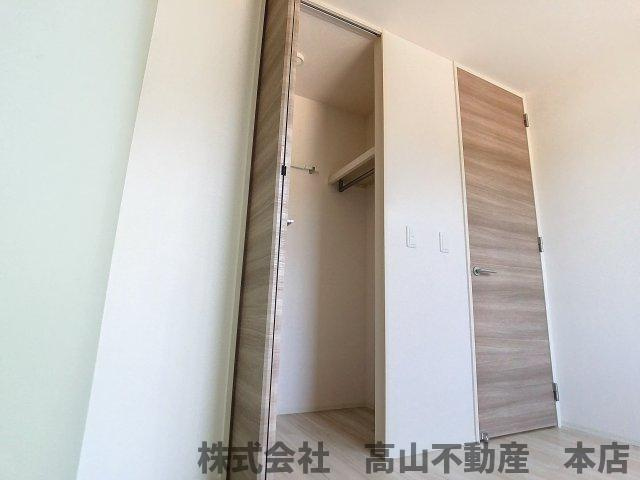 宗像市緑町のアパートの収納