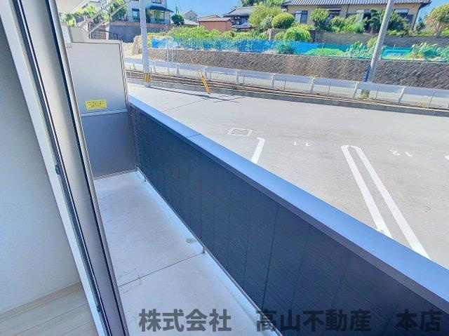 宗像市緑町のアパートのバルコニー