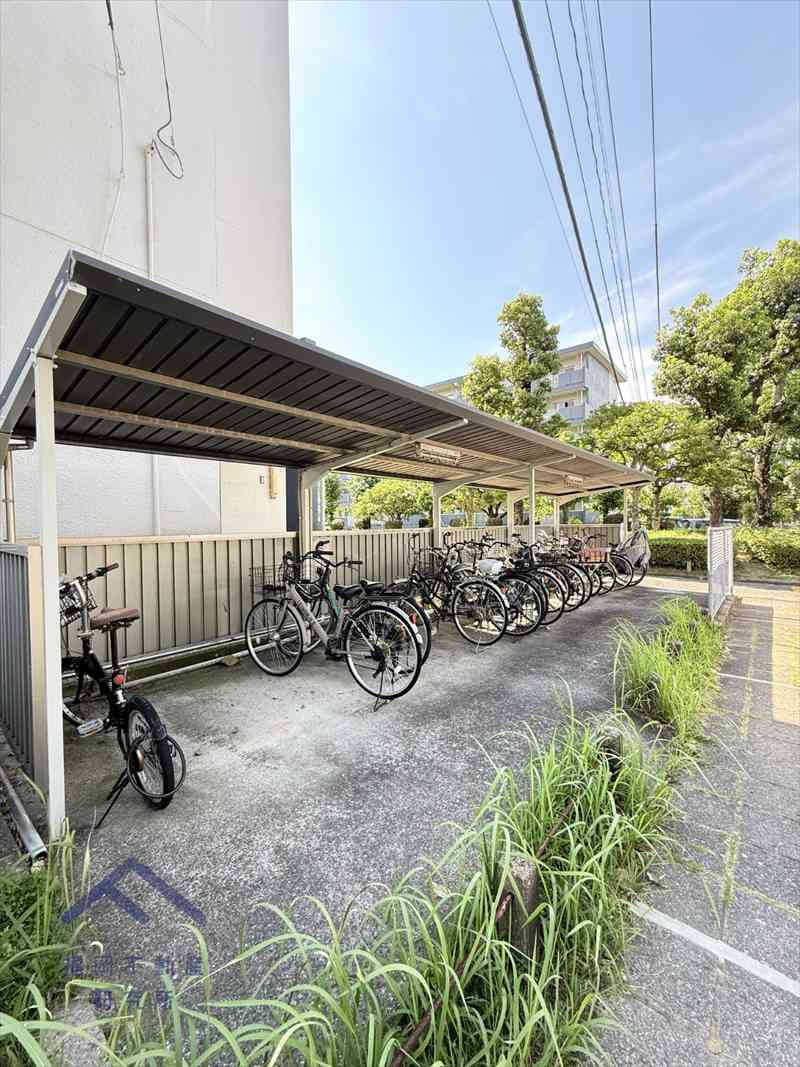 下大利団地の駐車場
