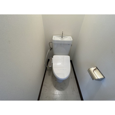 【トイレ】 | プランドール御幸　旧御幸コーポ | 落ち着いた色調のトイレです