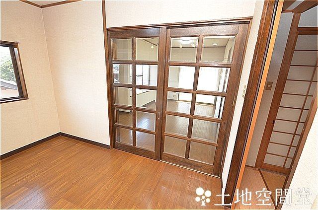 春日台　賃貸戸建ての居間・リビング