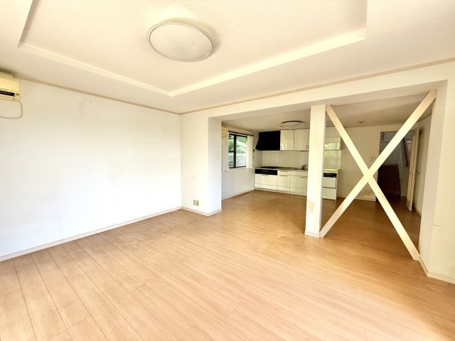日進市岩崎町元井ゲ戸建の居間・リビング|LDK約20.6帖