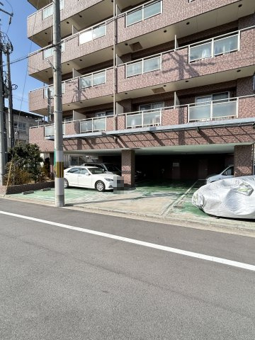 【駐車場】 | 朱雀（スザク）