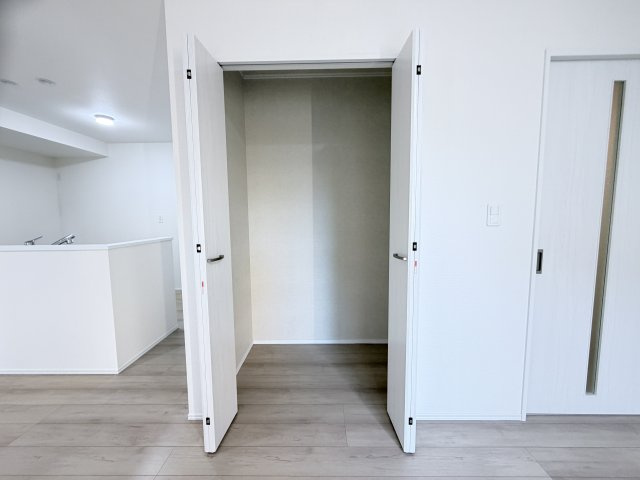 ハートフルタウン前橋市朝倉町2丁目4番　A号棟（平屋）の収納|リビング収納も標準装備です！日用品の収納にいかがでしょうか。