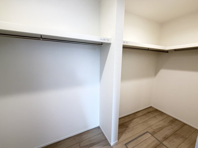 ハートフルタウン前橋市朝倉町2丁目4番　A号棟（平屋）の収納|洋室1収納。大型ウォークインクローゼットです。