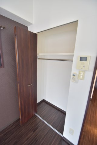 大阪市都島区中野町１丁目の賃貸マンションの収納