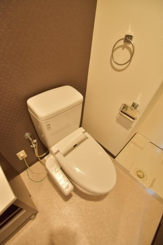 大阪市都島区中野町１丁目の賃貸マンションのトイレ