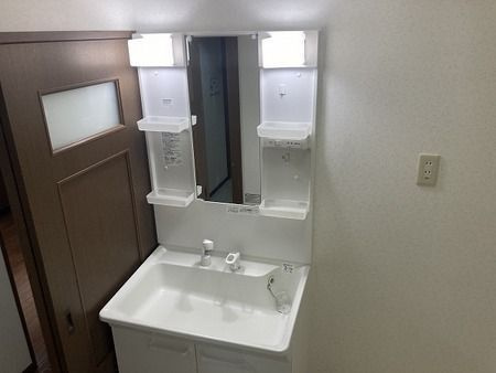 パレーシャル難波の洗面所