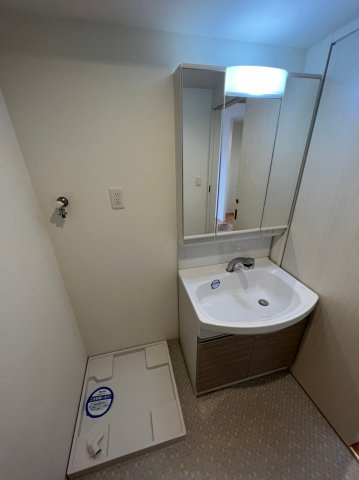 ルーエ金山　名古屋市賃貸　仲介手数料無料の洗面所|同物件別部屋