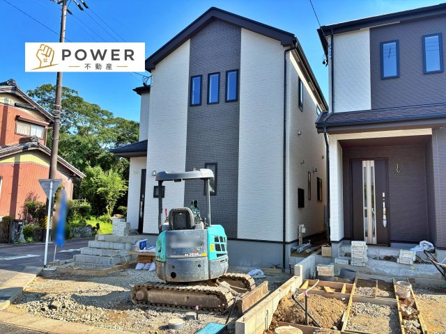 豊田市志賀町高洞11番　全2棟の外観|落ち着いた色合いと上品な質感の外観は、家族の成長とともに永く愛せるデザインを実現しています。