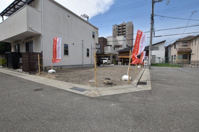 ハピクルタウン神戸市兵庫区吉田町建築条件付土地の外観|現地南東角からの写真です。現地は静かな住宅地の中にあります。