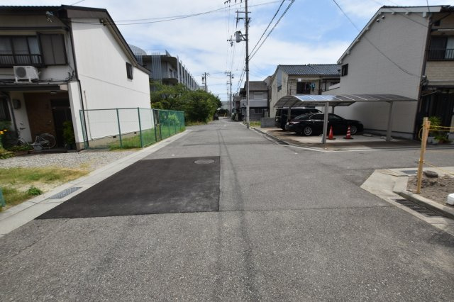 ハピクルタウン神戸市兵庫区吉田町建築条件付土地の前面道路含む現地写真|東側前面道路　幅員約7ｍ