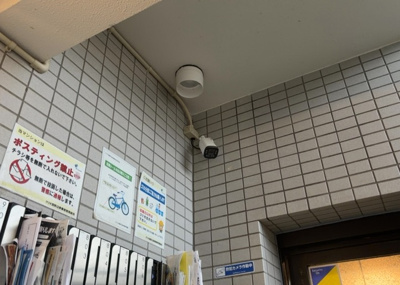 【受付】 | クリオ淵野辺参番館 | 受付はマンションコンシェルジュがいる場合もあれば、管理人が滞在する小部屋を総称して呼ぶことがあります。主にエントランスに設置されていることから、防犯面でも期待ができます。防犯設備がない場合はより安心！