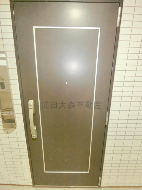 プリムローズ蒲田センタープレイスの玄関