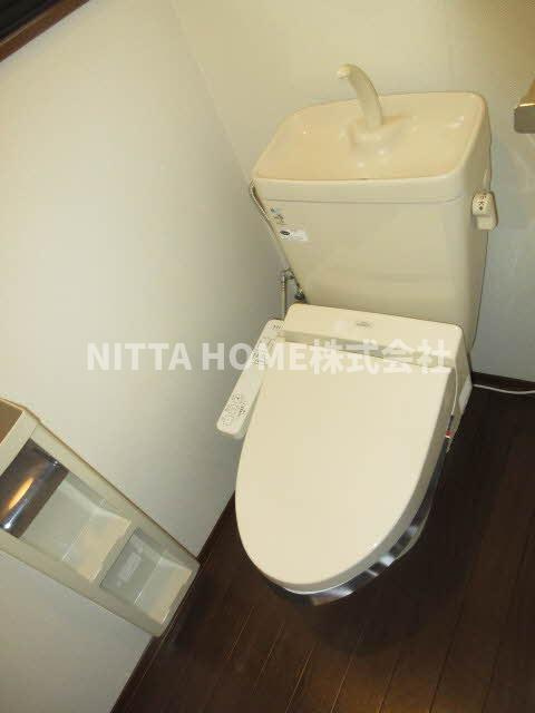 シャーメゾン篠尾のトイレ|暖房洗浄付きのトイレです●