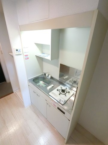 リリーパレスナルシマⅢのキッチン