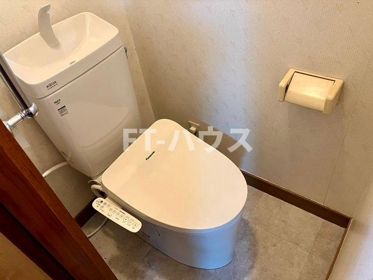 三山戸建のトイレ