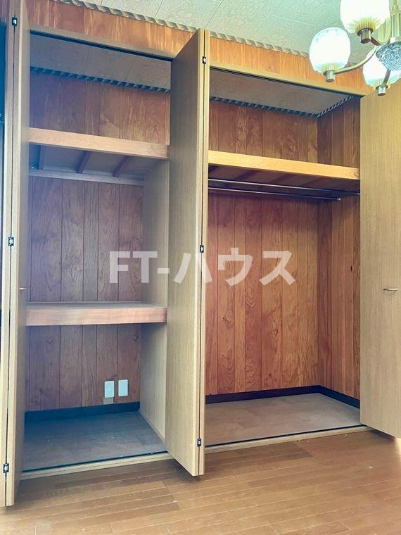 三山戸建の収納