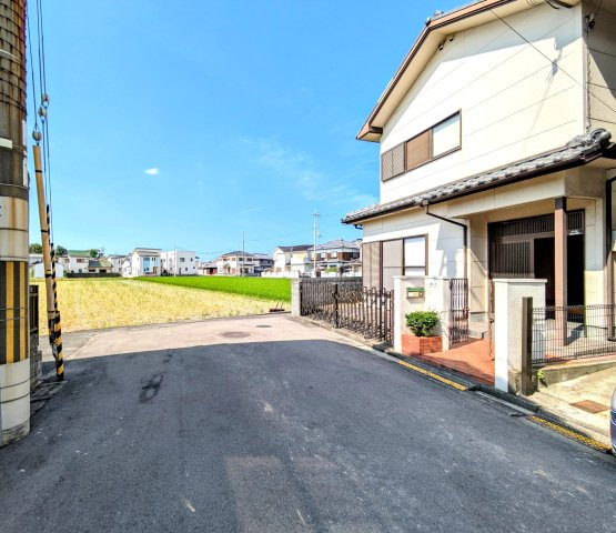 和歌山市市小路　中古戸建の前面道路含む現地写真