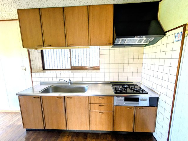 和歌山市市小路　中古戸建のキッチン