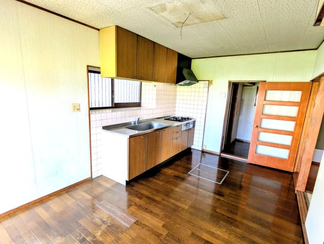 和歌山市市小路　中古戸建の居間・リビング