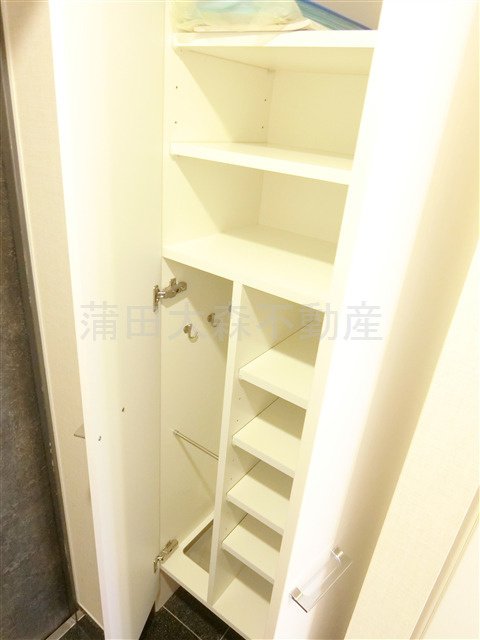 AZESTアゼスト蒲田南の設備|玄関収納