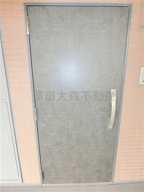 AZESTアゼスト蒲田南の玄関