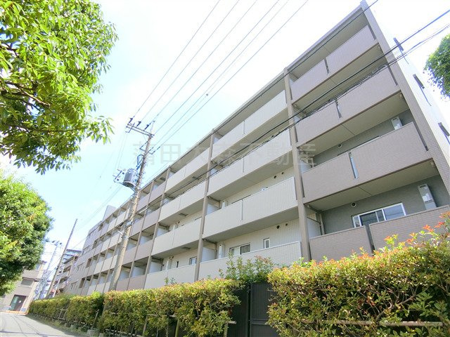 AZESTアゼスト蒲田南の外観|2013年3月築　RC鉄筋コンクリート造地上6階建て1K～1LDK総戸数54戸の分譲賃貸マンション　東京都大田区南蒲田2丁目の落ち着いた住環境　京急本線京急蒲田駅、京急空港線糀谷駅