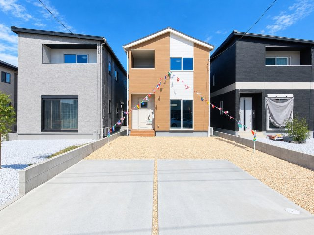 南区白藤１丁目／２号棟の前面道路含む現地写真