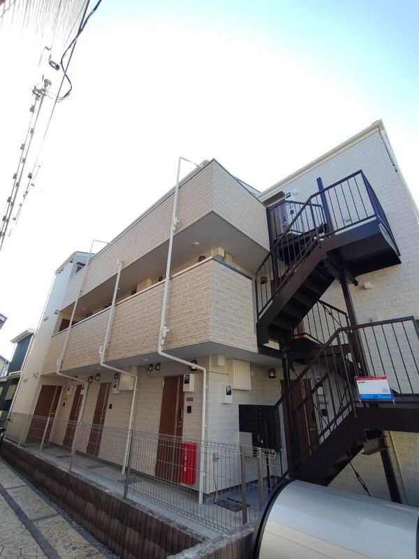 津田沼THE　CLASS のエントランス